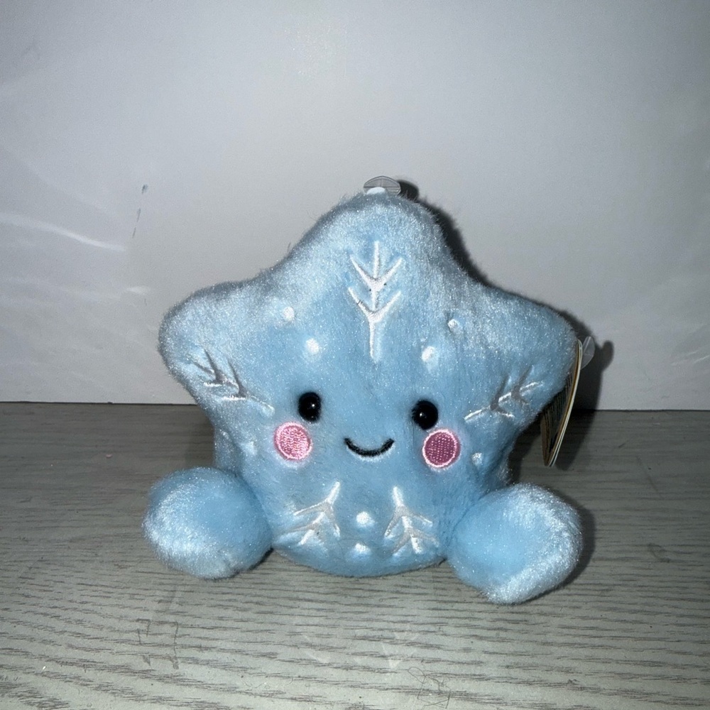 Palm Pals Frosty Snowflake plush